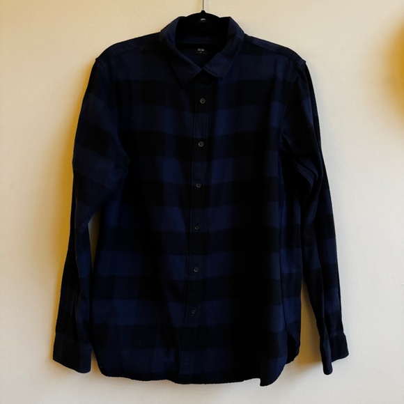 UNIQLO Blue Buffalo Check Flannel Button Up - Picture 6 of 7